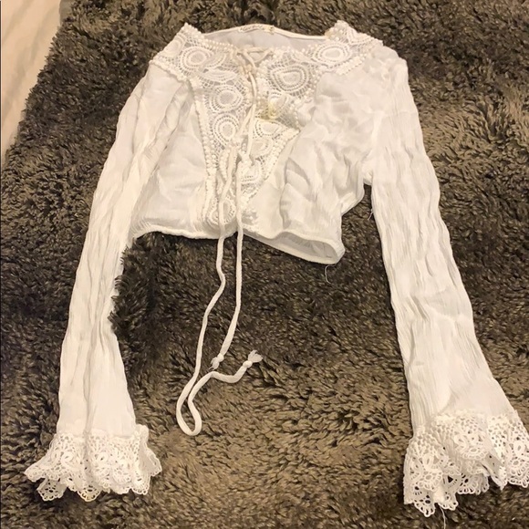 Tops - Heart Hips White Crop top Medium